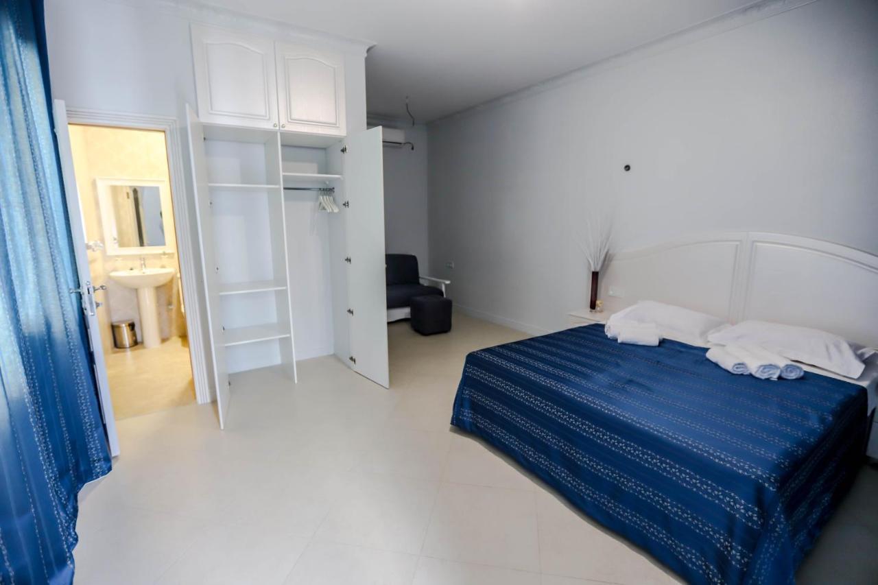 Hometel 4 Friends Gagra Kültér fotó