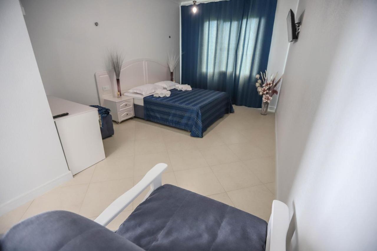 Hometel 4 Friends Gagra Kültér fotó